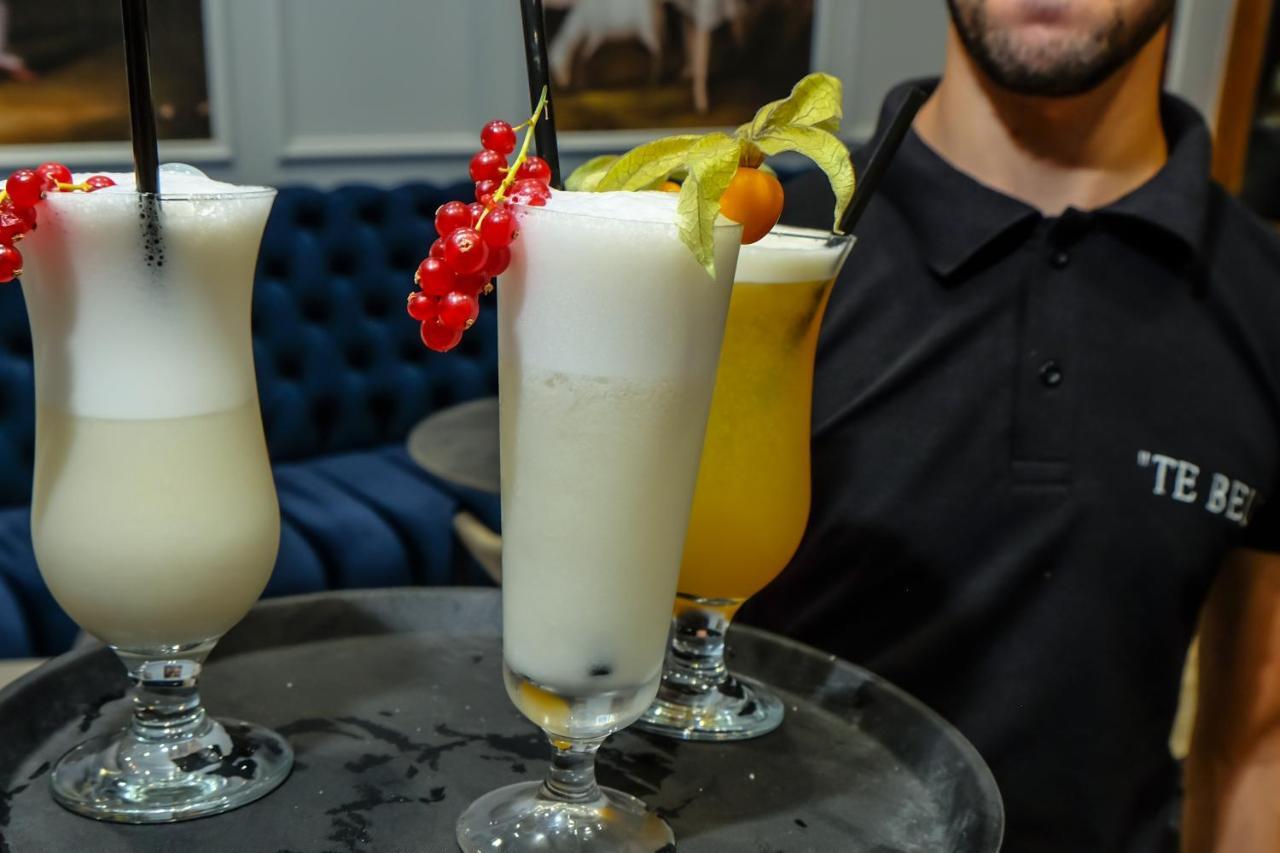 Bed and Breakfast Tebeu Coffe And Bar Влёра Экстерьер фото